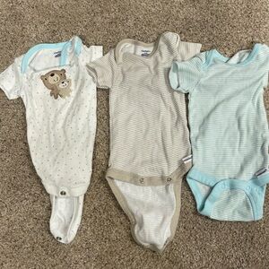 Gerber Baby Onesie 3 Pack 0-3M